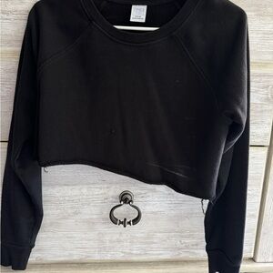 Time and Tru Women's Black Crop Top